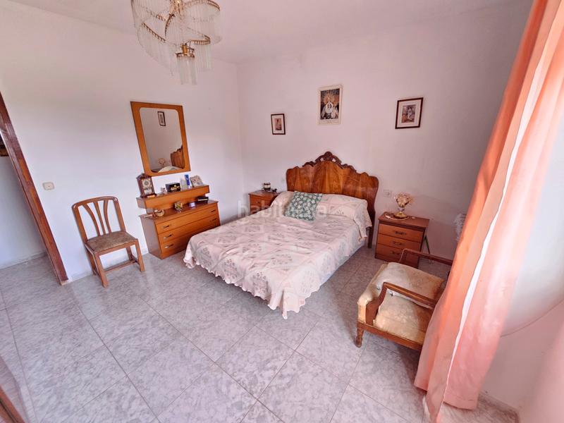 Foto 1ca19de6-e64a-4156-b5c1-39e244fb1dab. Xalet amb aparcament piscina a Padul