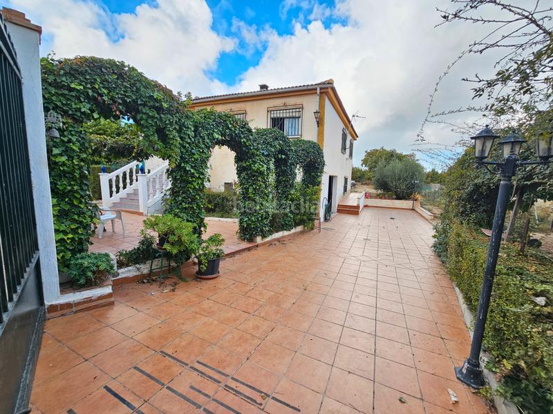 Foto 27499cdd-179f-47c1-acbb-546e4aef21e2. Xalet amb aparcament piscina a Padul