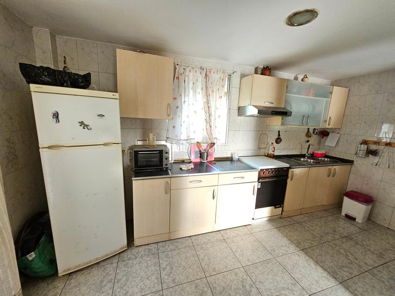 Foto 37924908-b3a9-465f-b83b-2898bc37bf60. Xalet amb aparcament piscina a Padul