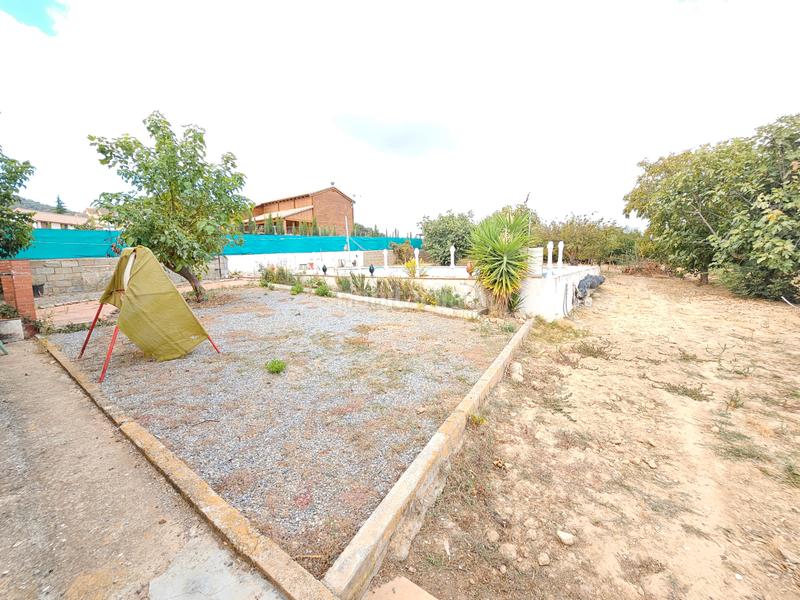 Foto 41bd797e-363f-4f5f-866e-082267857b3e. Xalet amb aparcament piscina a Padul