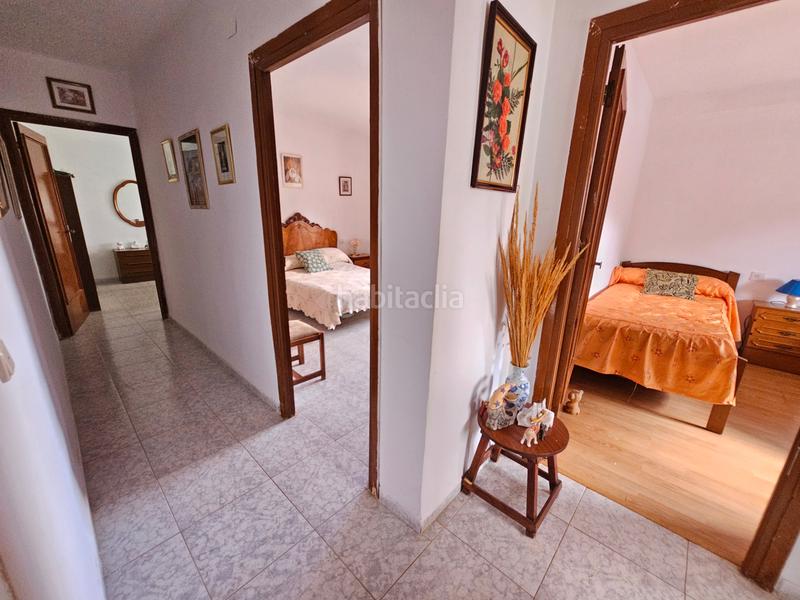 Foto 5090a661-f4fc-47a1-97cf-bf564d67d219. Xalet amb aparcament piscina a Padul