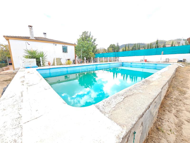 Foto d6cbbe05-4dc6-4a6e-81c3-2da26706257f. Xalet amb aparcament piscina a Padul