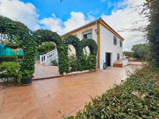 Xalet en Padul. Chalet independiente en una planta, situado en padul, con 1.542m