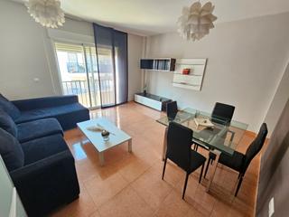 Pis a Residencial Triana - Barrio Alto. Piso amueblado con 2 dormitorios, 1 baños, cocina amueblada, , p