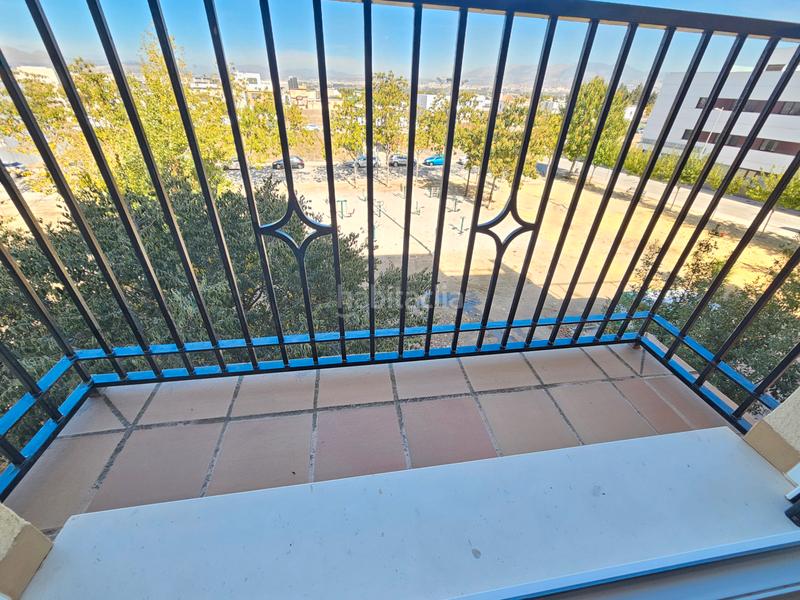 Foto f647d8f7-275d-41f4-9762-5726c1ed182b. Appartamento con parcheggio piscina in Casco Histórico Churriana de la Vega