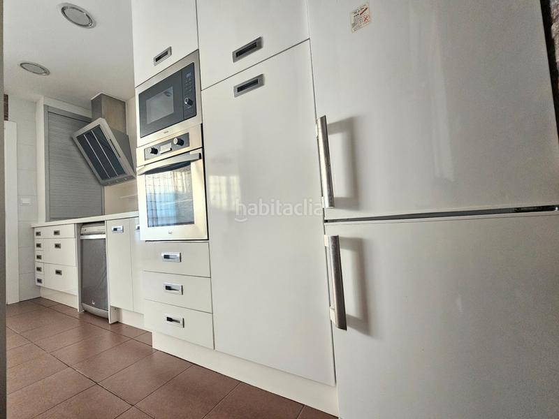 Foto 86c3fabd-0a23-404a-b14d-7b0bed4508b6. Flat in calle aragón 14 in Las Tres Cruces Armilla