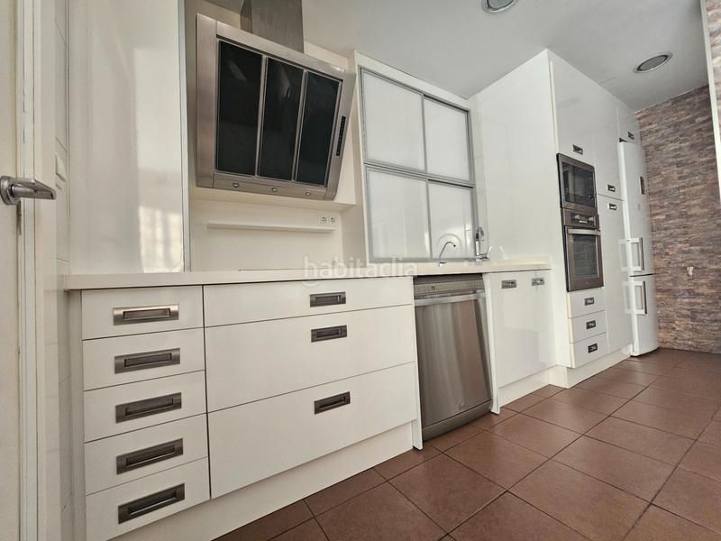 Foto c3554df0-5ae1-4ea7-a1c2-1b64ff971b30. Flat in calle aragón 14 in Las Tres Cruces Armilla