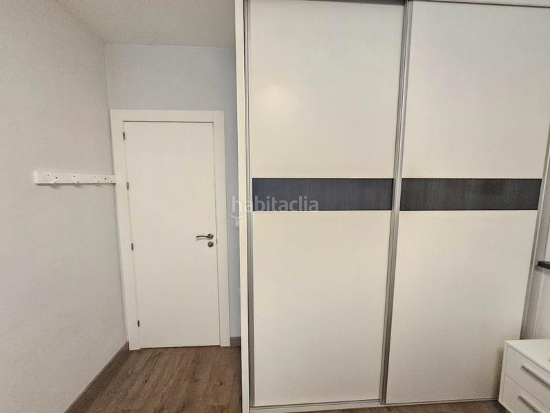 Foto dc97d9eb-d733-4c2a-83fe-ff140309409f. Flat in calle aragón 14 in Las Tres Cruces Armilla