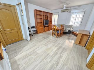 Etagenwohnung in Híjar. Piso amueblado de 2 dormitorios, baño, trastero y plaza de garaj