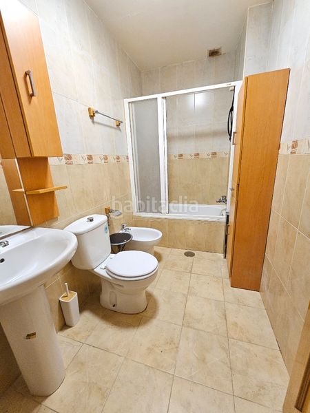 Foto 0901188f-3a63-4693-ac15-64a9a8d06ae3. Pis amb calefacció aparcament a Híjar Gabias (Las)