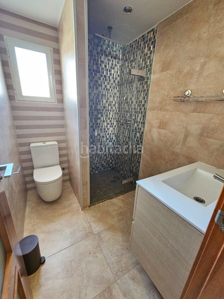 Foto 07af9754-b489-46ea-ae39-e1794e20666e. Casa adossada amb aparcament a Ogíjares
