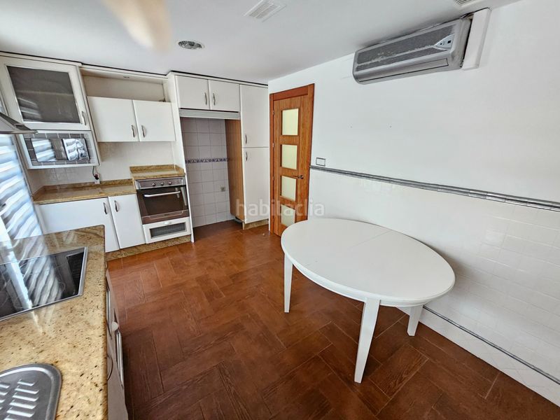 Foto c116b8a2-6e40-4587-b7b7-f34a30b1293f. Casa adossada amb aparcament a Ogíjares
