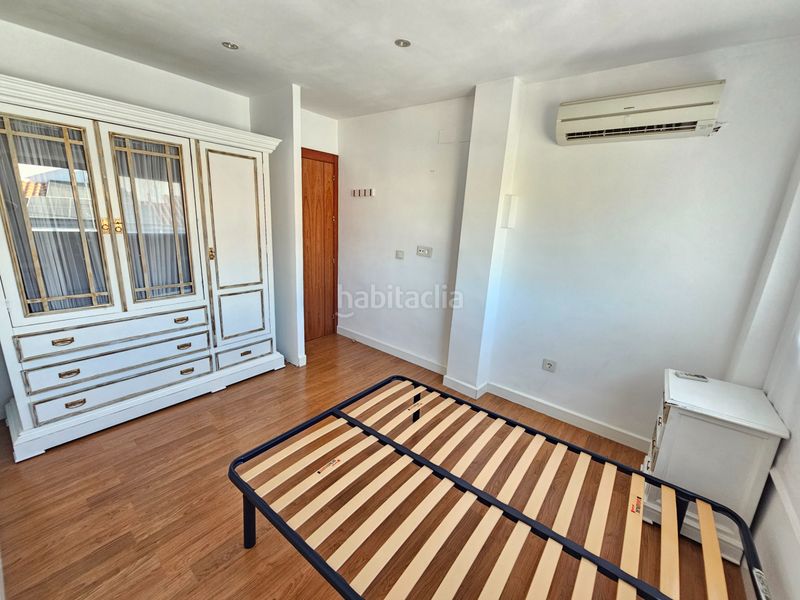 Foto d9abfef7-bdc6-4775-a20b-79df10a0d160. Casa adossada amb aparcament a Ogíjares