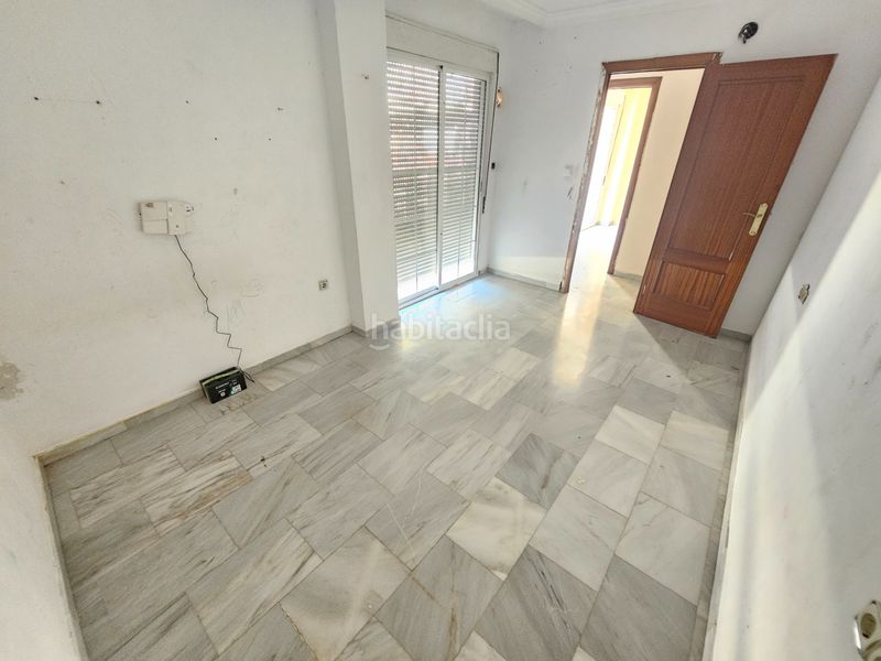 Foto c3a50ecd-319f-4698-bb52-643aaca81402. Flat with parking in Santa Fe