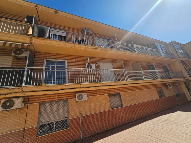 Foto cf0bca4e-3b9f-4800-8aaa-3b05703b3291. Flat with parking in Santa Fe