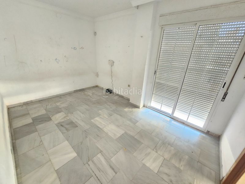Foto ed91f6c5-8a27-4887-a06c-b64ad2f41212. Flat with parking in Santa Fe