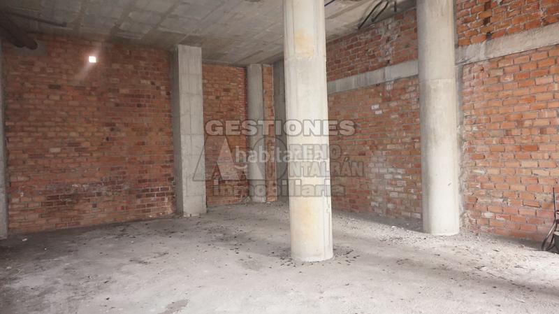 Foto ef71899a-c6b2-4f29-885b-ba5d2c8f1f00. Local comercial local en alquiler parque almunia en Granada