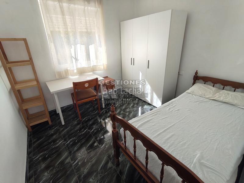 Foto ffd43cae-28f1-44a8-b67f-46afb78aa277. Rent flat in Pajaritos Granada