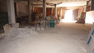 Local Comercial a Peligros. Se vende local en peligros