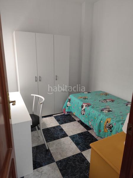 Foto 46eb4a0a-3095-4dea-b75d-6c766f356e01. Alquiler piso se alquila bonito piso en zona triunfo en Granada