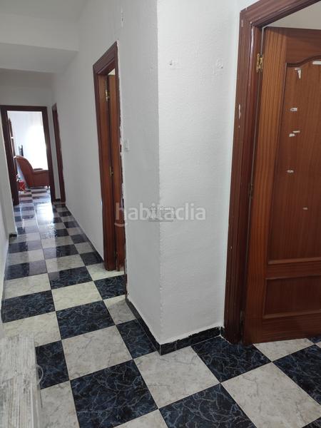 Foto 9e4430a9-d9a1-4303-a49c-03d2d1ec2c86. Alquiler piso se alquila bonito piso en zona triunfo en Granada