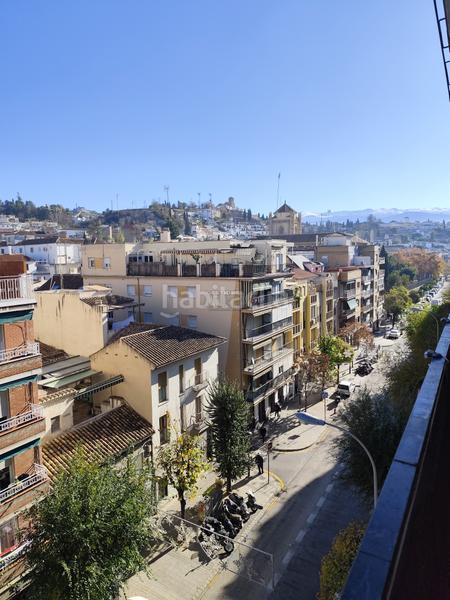 Foto f08d2a08-2626-4019-96ac-d7c77c616f15. Alquiler piso se alquila bonito piso en zona triunfo en Granada