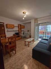 Rent Flat  Calle cetti meriem. Se alquila piso en el centro