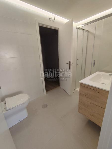 Foto ba801ff9-e3bd-44ac-8a3a-59cb4758e783. Alquiler piso  ideal para estudiantes en Camino de Ronda Granada