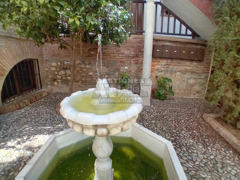 Foto 740a40a7-ea90-46f9-a0fa-9ec160f16a72. Apartamento  en venta en albaicin en Barrio de Albaicín Granada