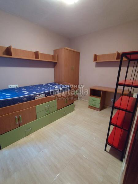 Foto 507b1b69-77cf-46c4-9507-4e5f757594bb. Alquiler piso  para parejas en Residencial Triana - Barrio Alto Gabias (Las)
