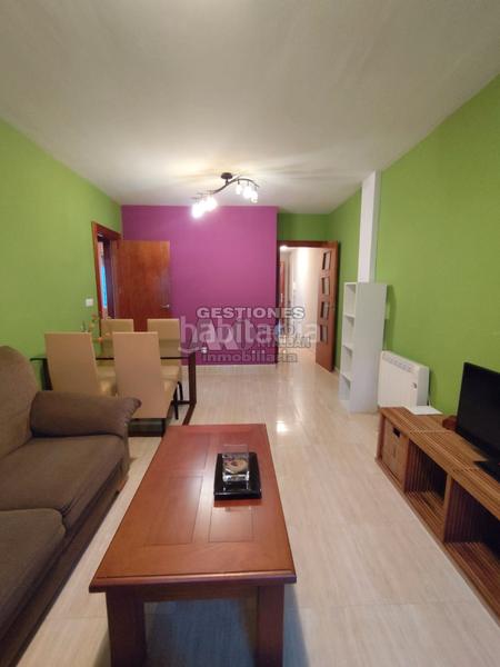 Foto 61fe86eb-d889-4459-9892-78a91934a407. Alquiler piso  para parejas en Residencial Triana - Barrio Alto Gabias (Las)