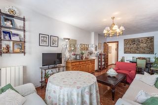 Location Appartement  Calle gonzalo gallas. Piso ideal para estudiantes