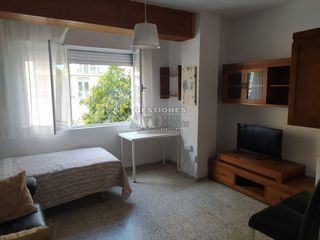 Miete Studiowohnung  Calle pío baroja. Estudio en alquiler frente de ciencias