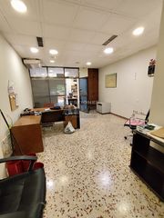 Local Comercial en Calle Pintor Francisco Pradilla