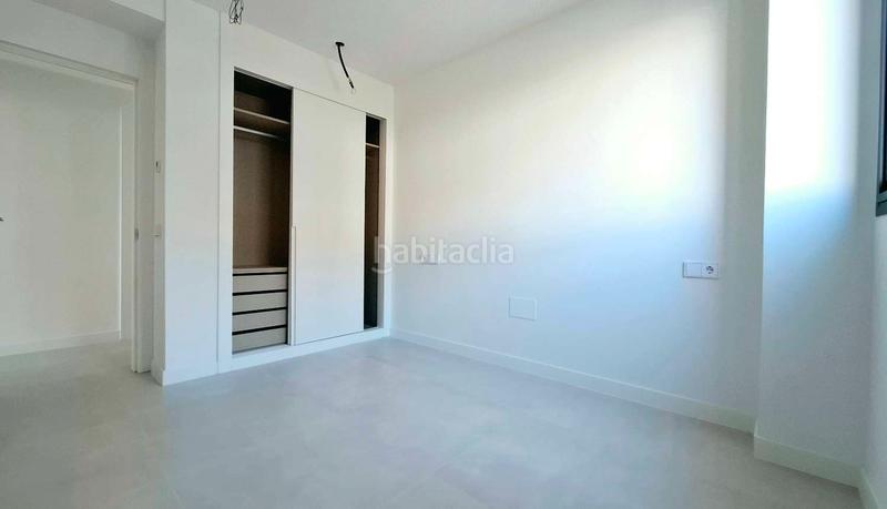 Foto f93396e2-2b3d-4cf3-b0bf-defa39d36f9f. Piso en El Higuerón Fuengirola
