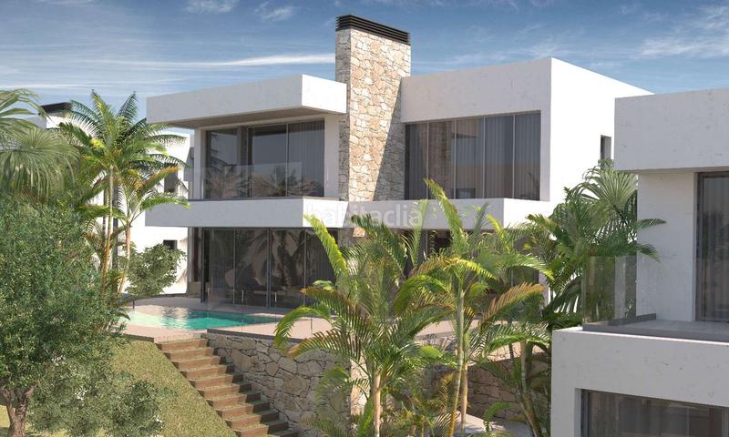 Foto 886f0bc3-5a51-4868-b26a-62907c4c9116. Chalet en El Faro de Calaburra - Chaparral Mijas
