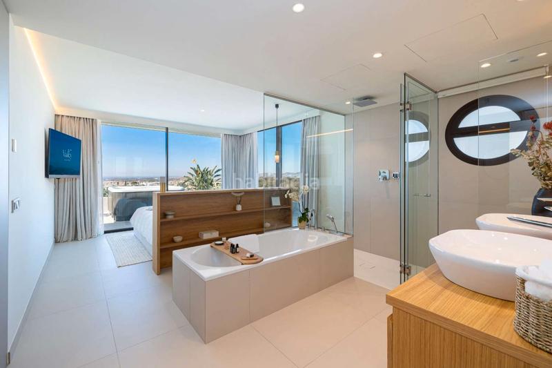 Foto 80ab5ce1-81a3-4326-a148-395ec97f606d. Appartement avec parking piscine dans Puerto Deportivo Fuengirola