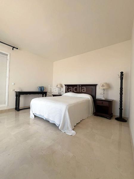 Foto 0d99bf4a-61d7-48bd-8853-a61054e1c81c. Duplex avec parking piscine dans La Quinta Benahavís