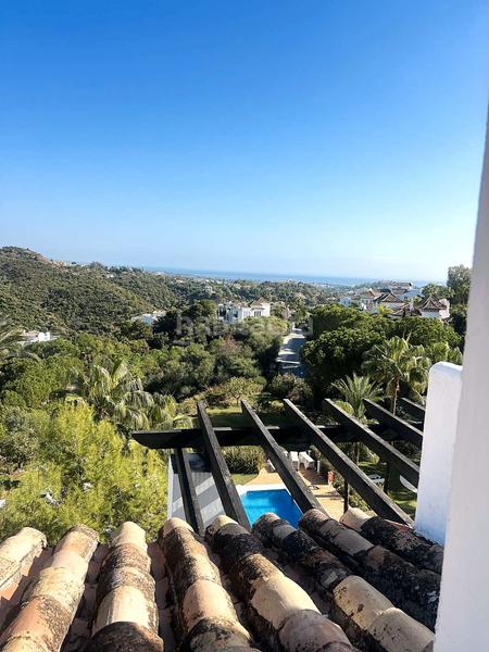 Foto 9914d97f-a436-4c65-9d20-58cbe0517a58. Duplex avec parking piscine dans La Quinta Benahavís