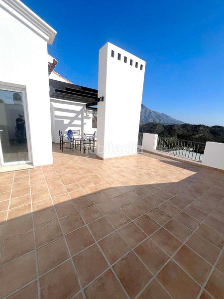 Foto a5138403-a38e-4508-8075-3939f9ab58c3. Zweistöckige wohnung mit parking pool in La Quinta Benahavís