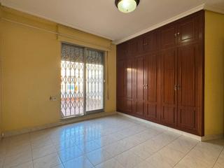Casa en Plaza Donoso Corts - Avenida Magdalena. Fantstica casa de tres alturas en zona norte