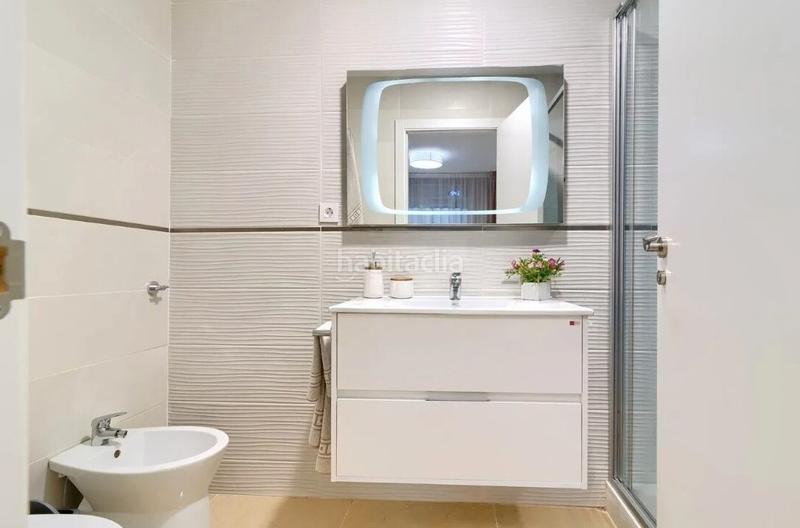 Foto cc8b4dff-f284-4fd7-8037-ae5231fe8902. Piccolo appartamento con riscaldamento parcheggio piscina in Oropesa del Mar