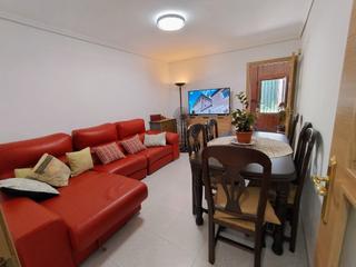 Lloguer Casa a Plaza Illes Columbretes. Fantástica casa amueblada en excelente zona