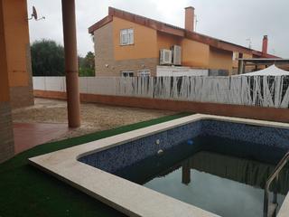 Xalet a Ciutat del Transport - La Salera. Fantástico chalet amueblado en excelente zona