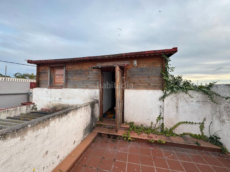 Foto 7c9a3619-16ce-4151-af76-326354f6880c. Xalet amb xemeneia calefacció a El Grao Castellón de la Plana