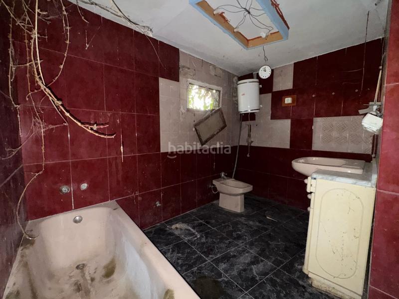 Foto bd8d3a7f-e4a0-4184-b8cd-1dc2e437b9a2. Xalet amb xemeneia calefacció a El Grao Castellón de la Plana