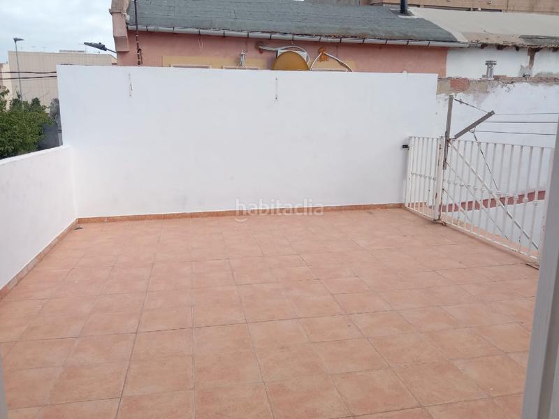 Foto a0864c8e-43c1-457c-af59-db07de01c528. Maison jumelée avec parking dans El Grao Castellón de la Plana