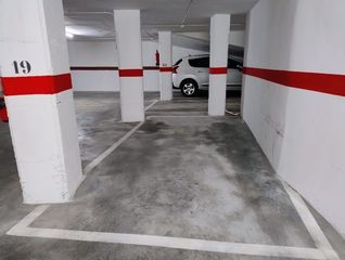 Aparcament cotxe a Plaza Illes Columbretes. Venta de plaza de garaje en zona san roque