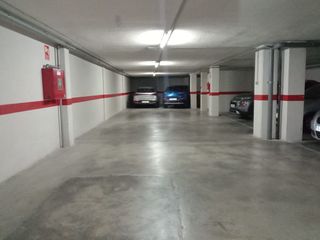 Aparcament cotxe a Plaza Donoso Cortés - Avenida Magdalena. Venta de amplia plaza de aparcamiento en zona avenida barcelona