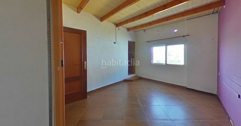 Foto cb14a82c-549f-4649-a2a6-48e31fe9b7d5. Casa amb xemeneia calefacció aparcament a Vilafamés